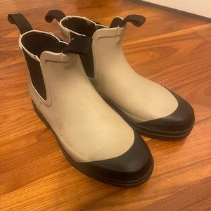 Everlane rain booties